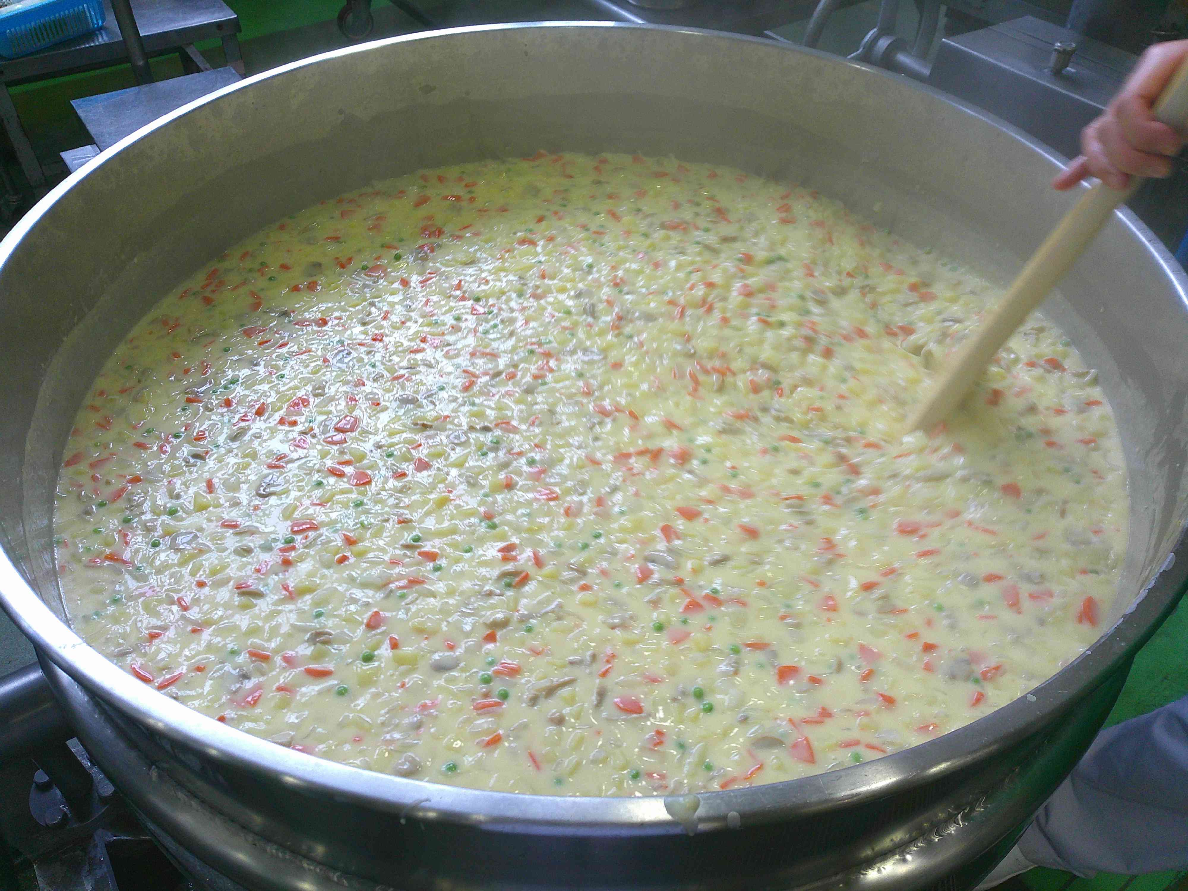 0427シチューをまぜる様子